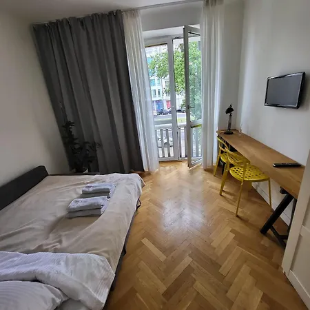 Wiatraczna, 14 Min Do Metro Centrum Apartamento Varsóvia